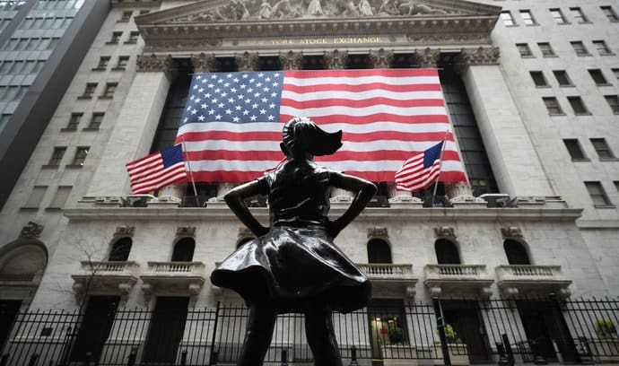 6432766_wall-street-akcie-v0